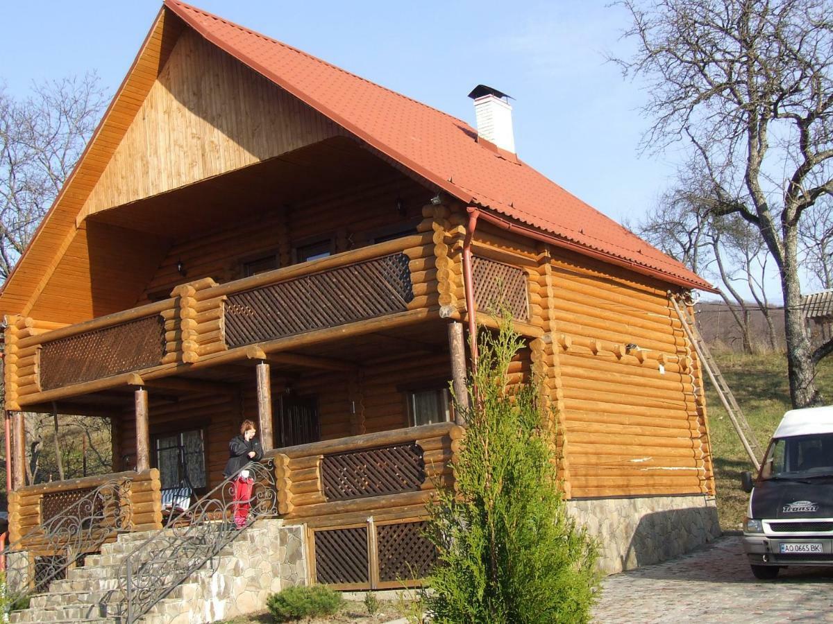 Творча Садиба Svaliava Buitenkant foto